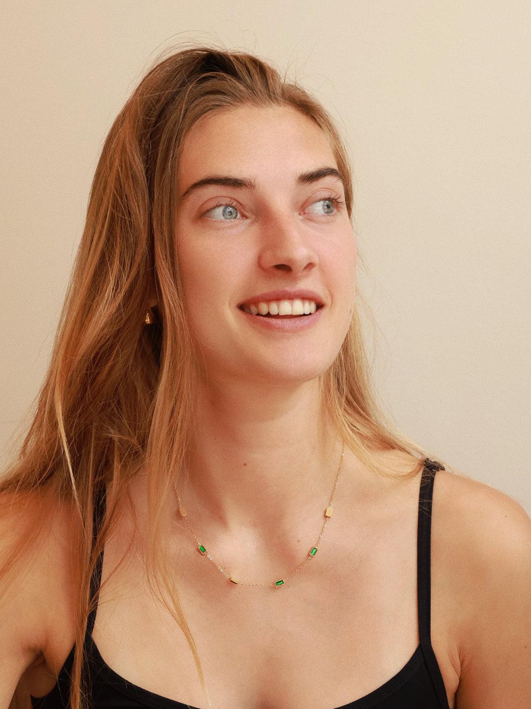 June necklace - chailata.com