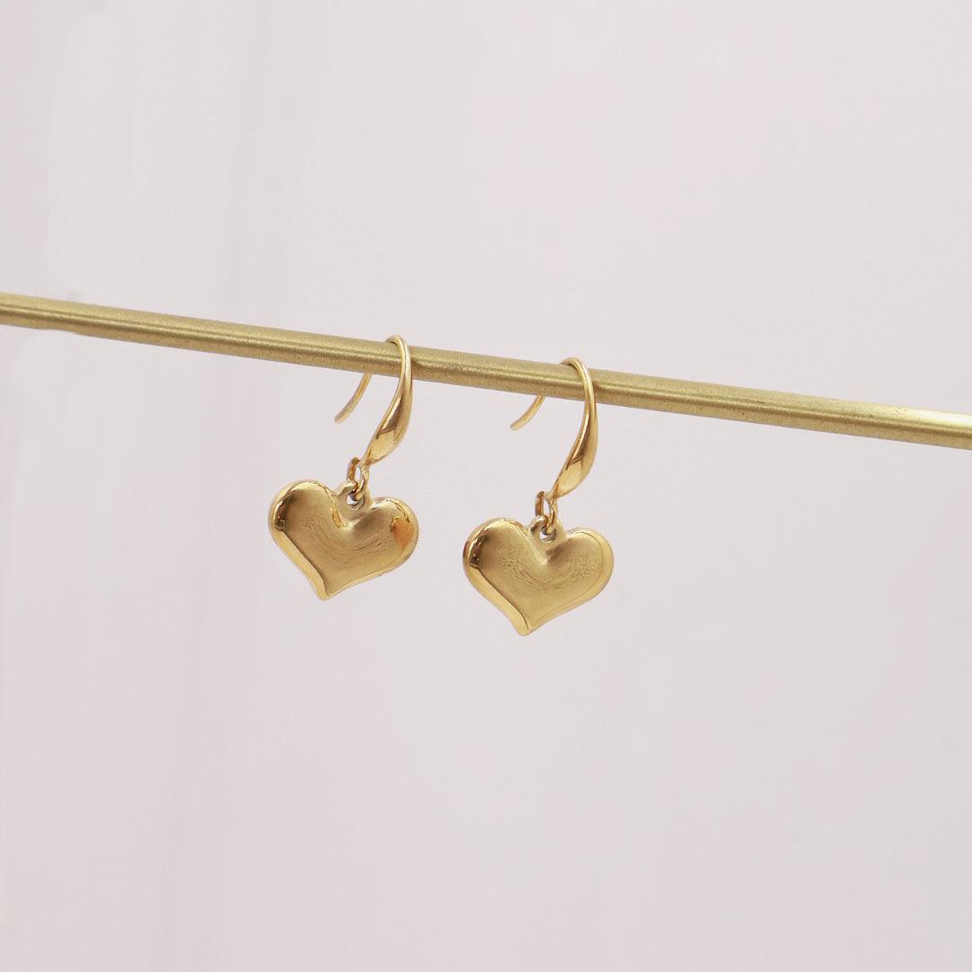 Alexa heart earrings - chailata.com
