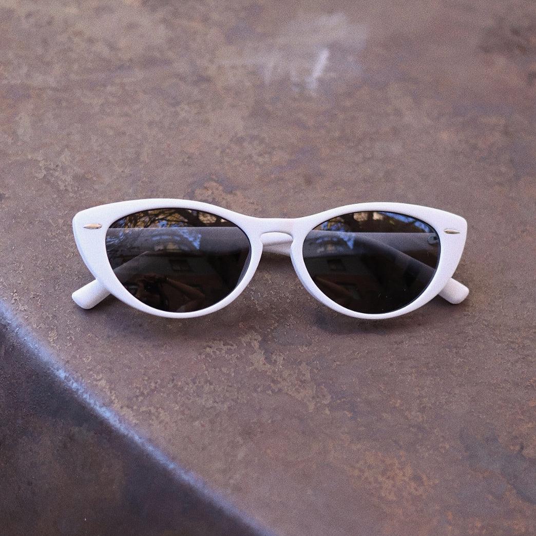 Stylish and Trendy POLARISED Sunglasses for Men and Women - UV Protection polarised Eyewear for Fashion Enthusiasts