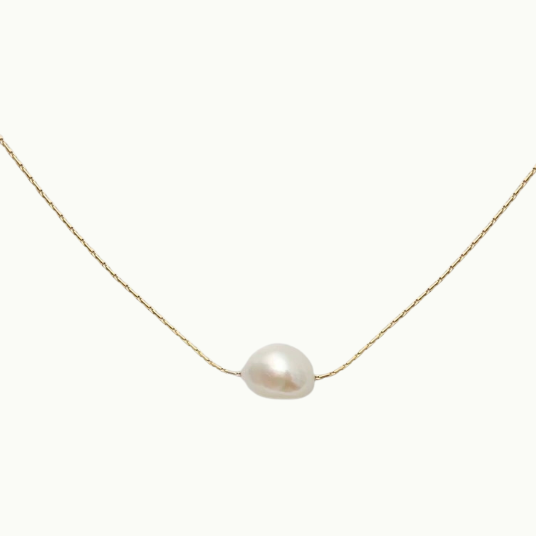 Mila Pearl necklace